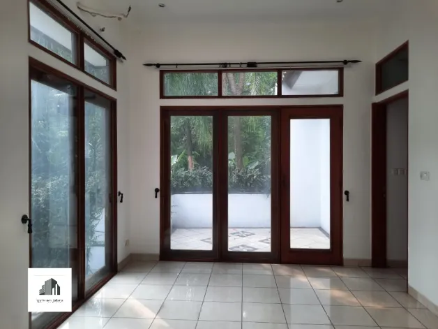 Rumah Disewa Beautiful Wellmaintained 3 BR House 17 watermark_1717051930436