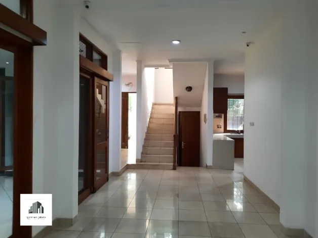 Rumah Disewa Beautiful Wellmaintained 3 BR House 10 watermark_1717054259426