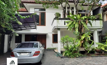 Rumah Disewa di Jakarta selatan Beautiful Wellmaintained 3 BR House