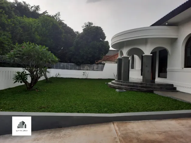 Rumah Disewa Luxury House in The Elite Area South Jakarta 3 watermark_1717057865554