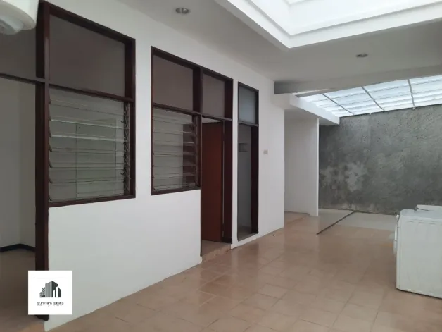 Rumah Disewa Luxury House in The Elite Area South Jakarta 24 watermark_1717058387391