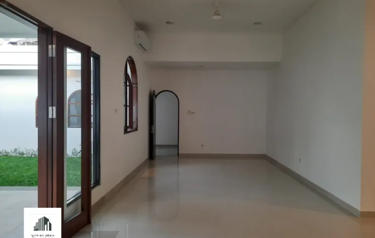 Rumah Mewah Dikawasan Elit Jakarta Selatan 16