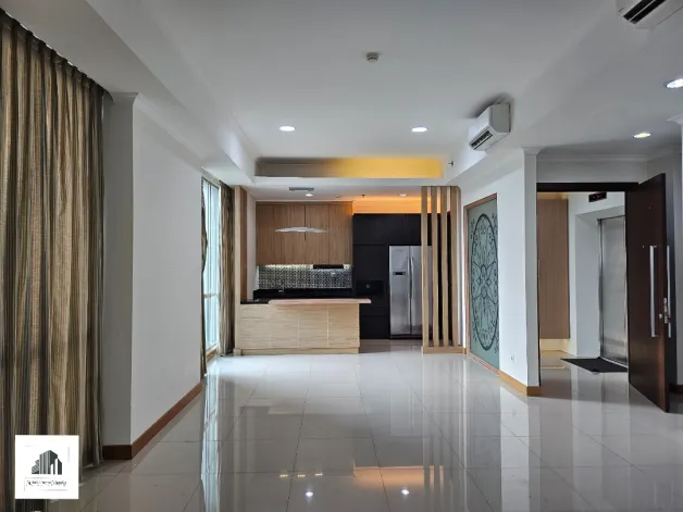 Apartemen Disewa 3 BR Semi Furnish Tiffany Kemang Village 2 watermark_1721895697031