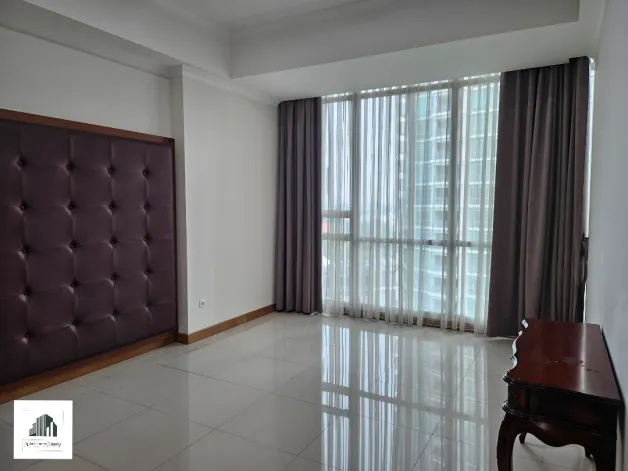 Apartemen Disewa 3 BR Semi Furnish Tiffany Kemang Village 6 watermark_1721896101646