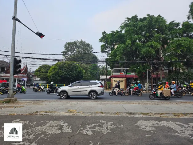 Lainnya Disewakan Gedung Komersil Di Jakarta Selatan 1 watermark_1722607344832