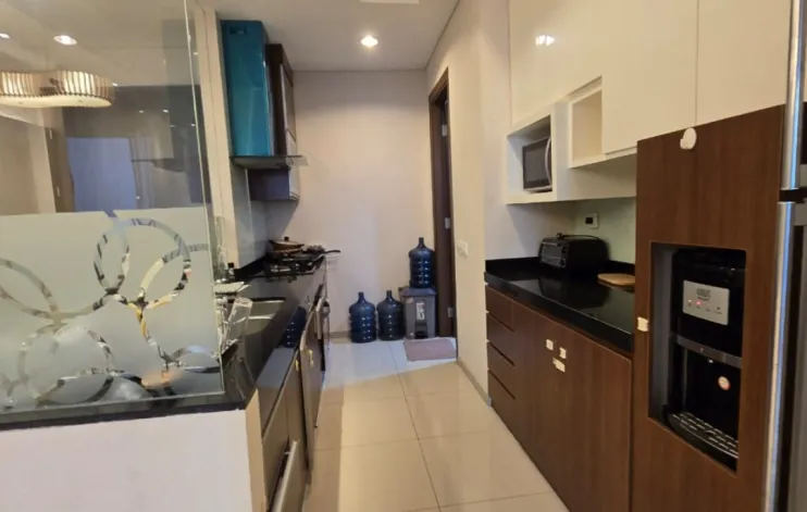 3 BR Apartemen Kemang Village Lantai Tinggi 3