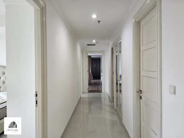 Apartemen Disewa 4 BR Infinity Combined Unit Kemang Village Apartment 3 watermark_1725627196277