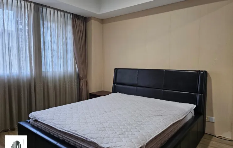 2 BR Middle Floor Kemamng Village Apartment 5