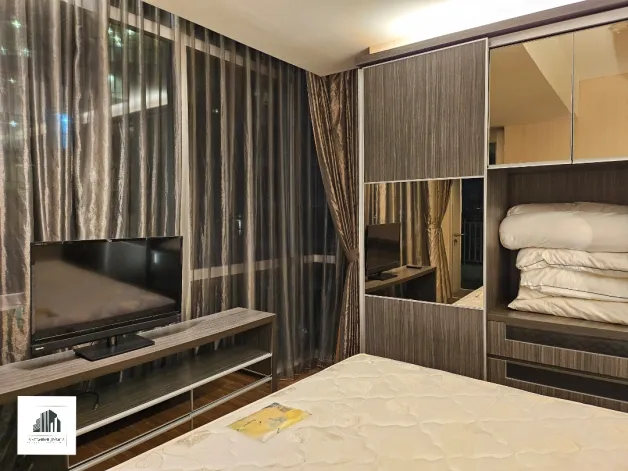 Apartemen Disewa 3 BR Modern Style Cosmopolitan Kemang Village 6 watermark_1727687698574