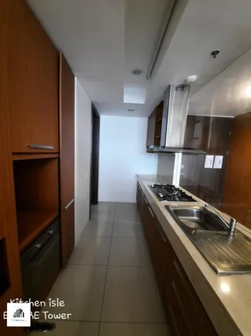 Apartemen Disewa 3 BR Apartment Connecting With Mall 3 watermark_1731156831339