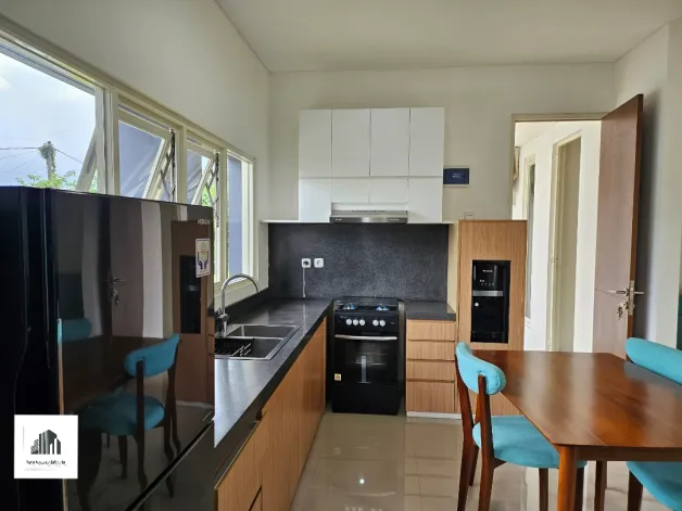 Rumah Dijual Townhouse Modern Minimalis Millenial Hanya 9 Menit Dari Bintaro Exchange 2 watermark_1732699796368