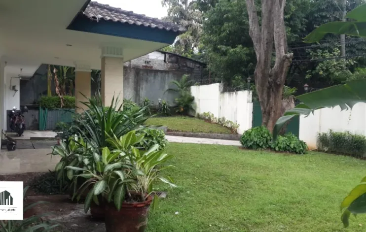 For Sale Rumah Dengan Lahan Yang Cukup Luas Di Jaksel 2