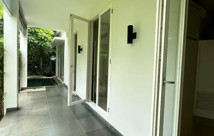 Rumah Cantik Jakarta Selatan 11