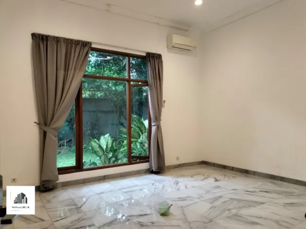 Rumah Disewa 5BR Modern Classic Colonial House in Kemang South Jakarta 6 watermark_1733920651214