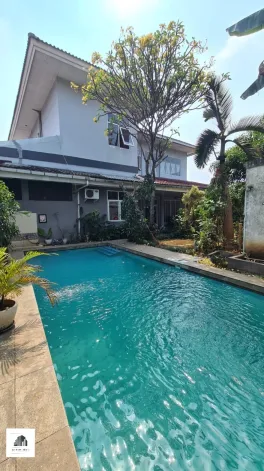 Rumah Dijual Rumah Besar Berdesain Klasik 4BR Harga Menarik 9 watermark_1733923232263