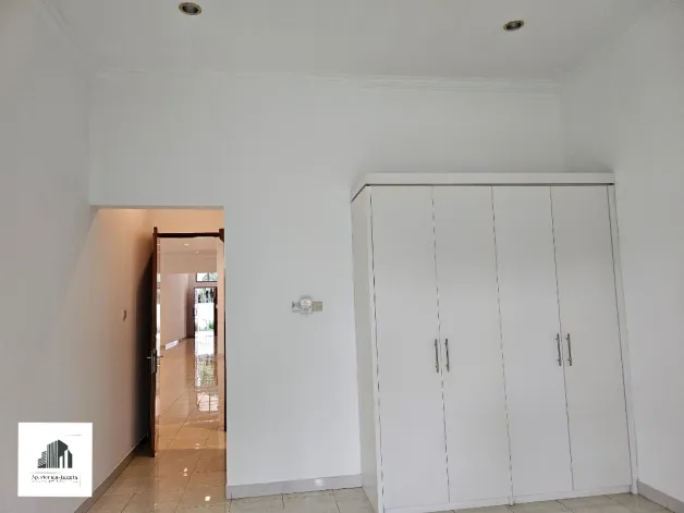 Rumah Disewa Rumah Kemang Dalam Untuk Hunian Atau Kantor 13 watermark_1739347815090